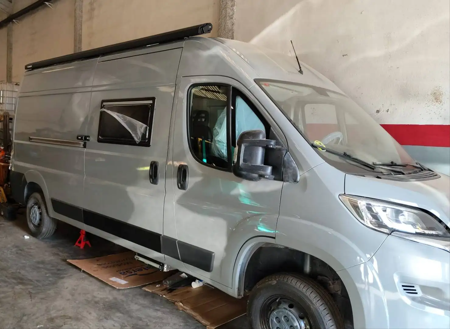 Citroen Jumper Jumper 2.2HDI Piso Cabina 35 L3 HV 120 Gris - 1