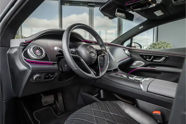 Mercedes-Benz Eqs view 7