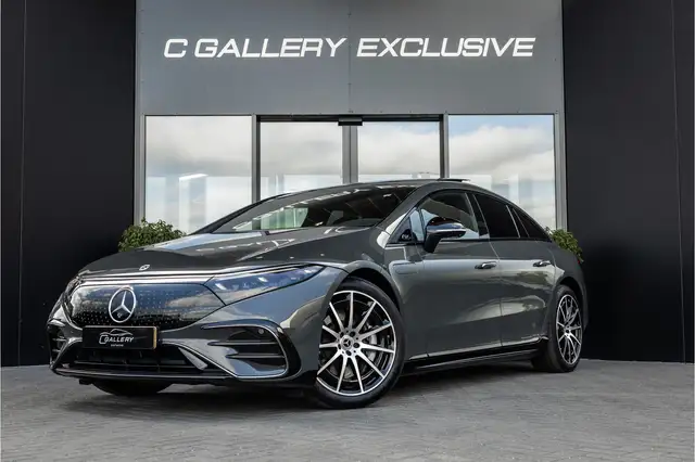 Mercedes-Benz Eqs view 2