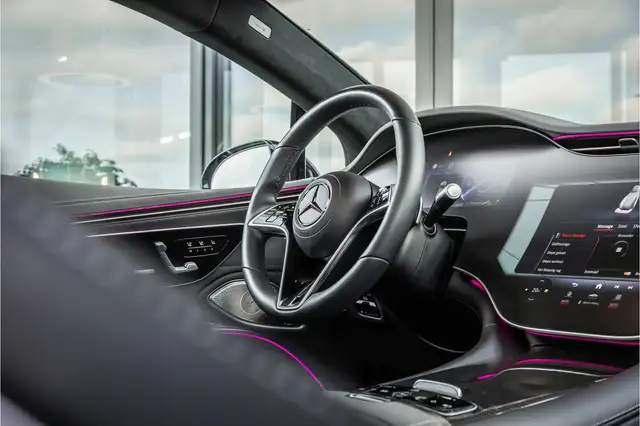 Mercedes-Benz Eqs view 10