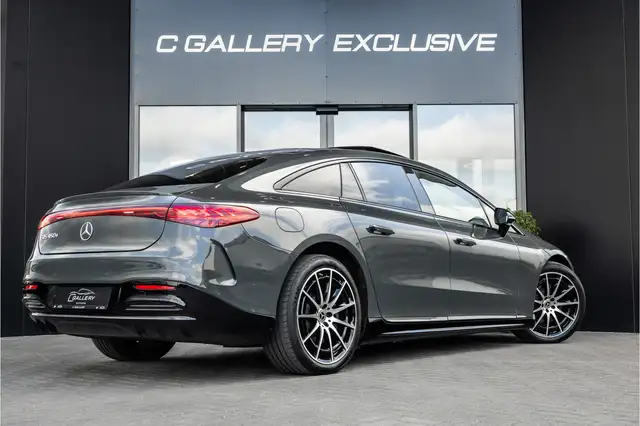 Mercedes-Benz Eqs view 6