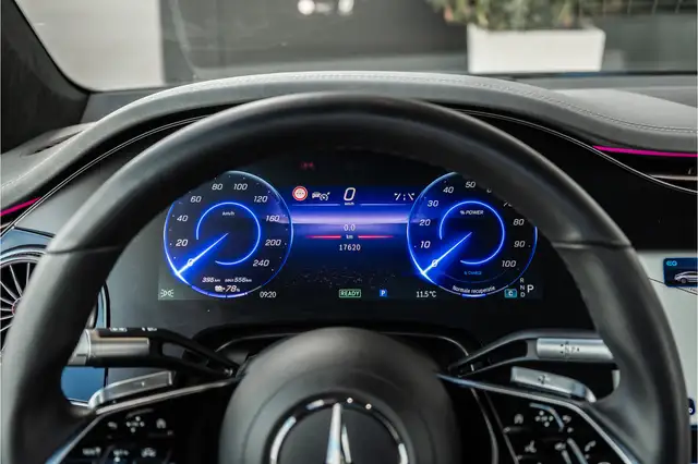 Mercedes-Benz Eqs view 12