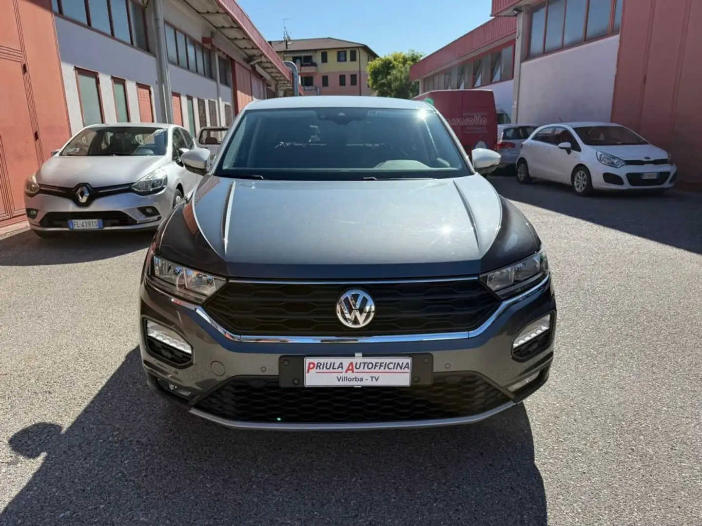 Volkswagen T-Roc 1.0 TSI 115 CV Style BlueMotion Technology Grigio - 2
