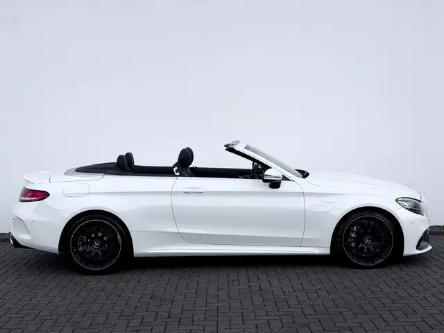 Mercedes-Benz C-Class view 4
