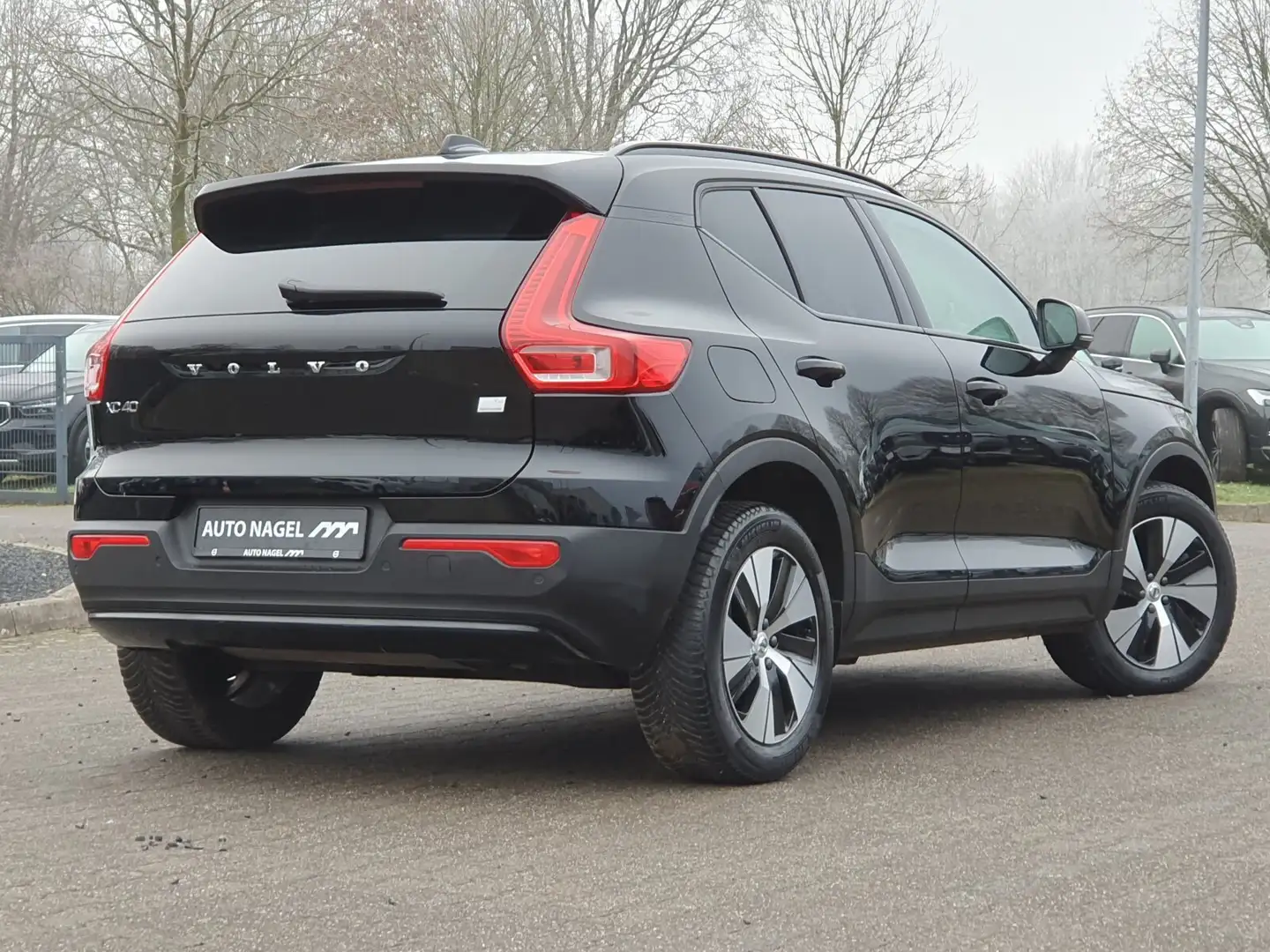 Volvo XC40 XC40 T4 Plus Dark Plug-In Navi/Keyless-Start/LED Schwarz - 2