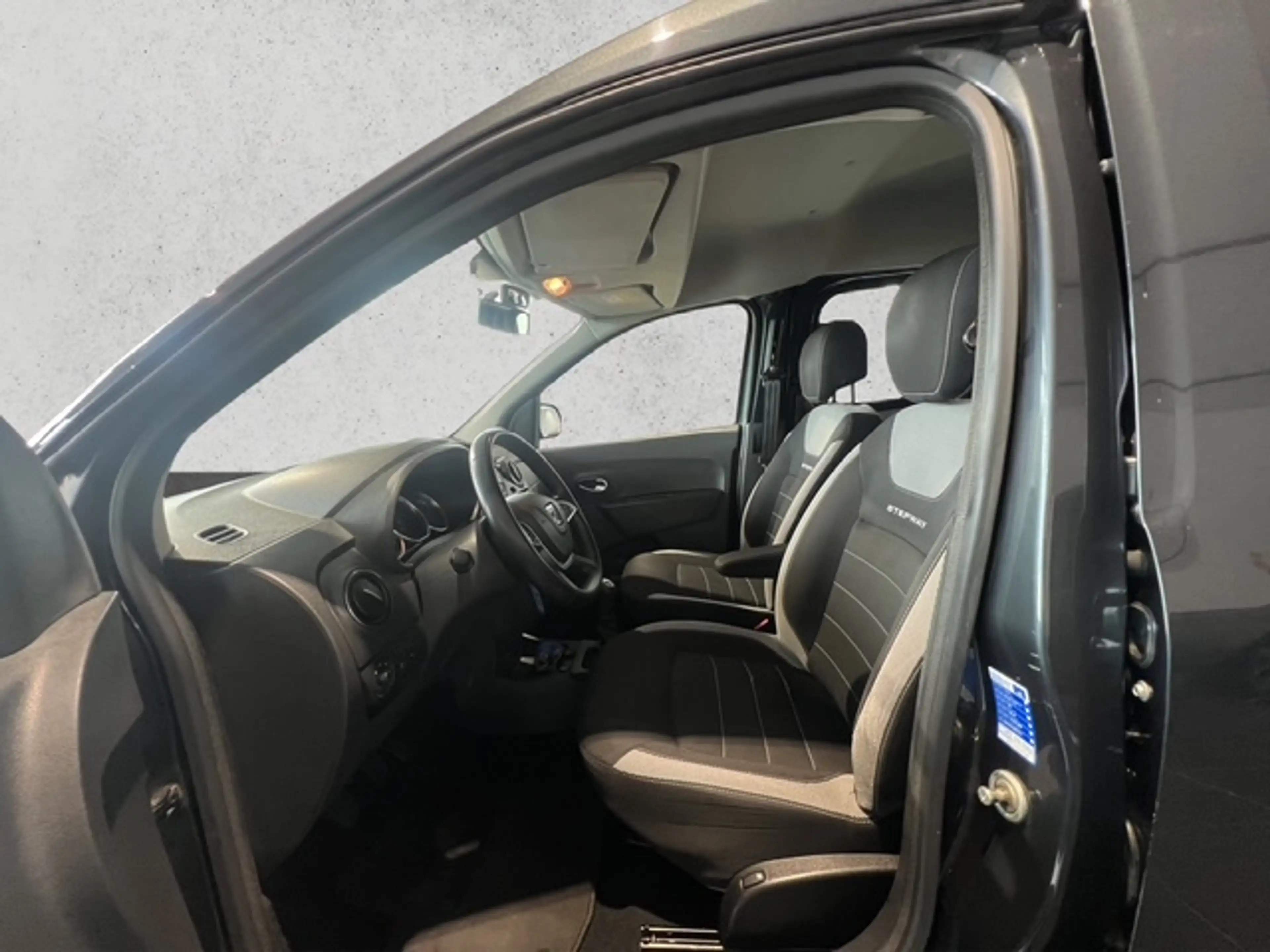 Dacia Dokker Stepway — photo 9