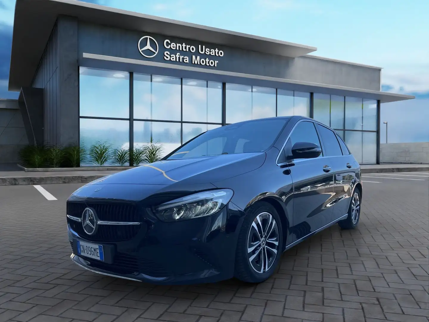 Mercedes-Benz B 180 B 180 d Automatic Advanced Plus Progressive Zwart - 1