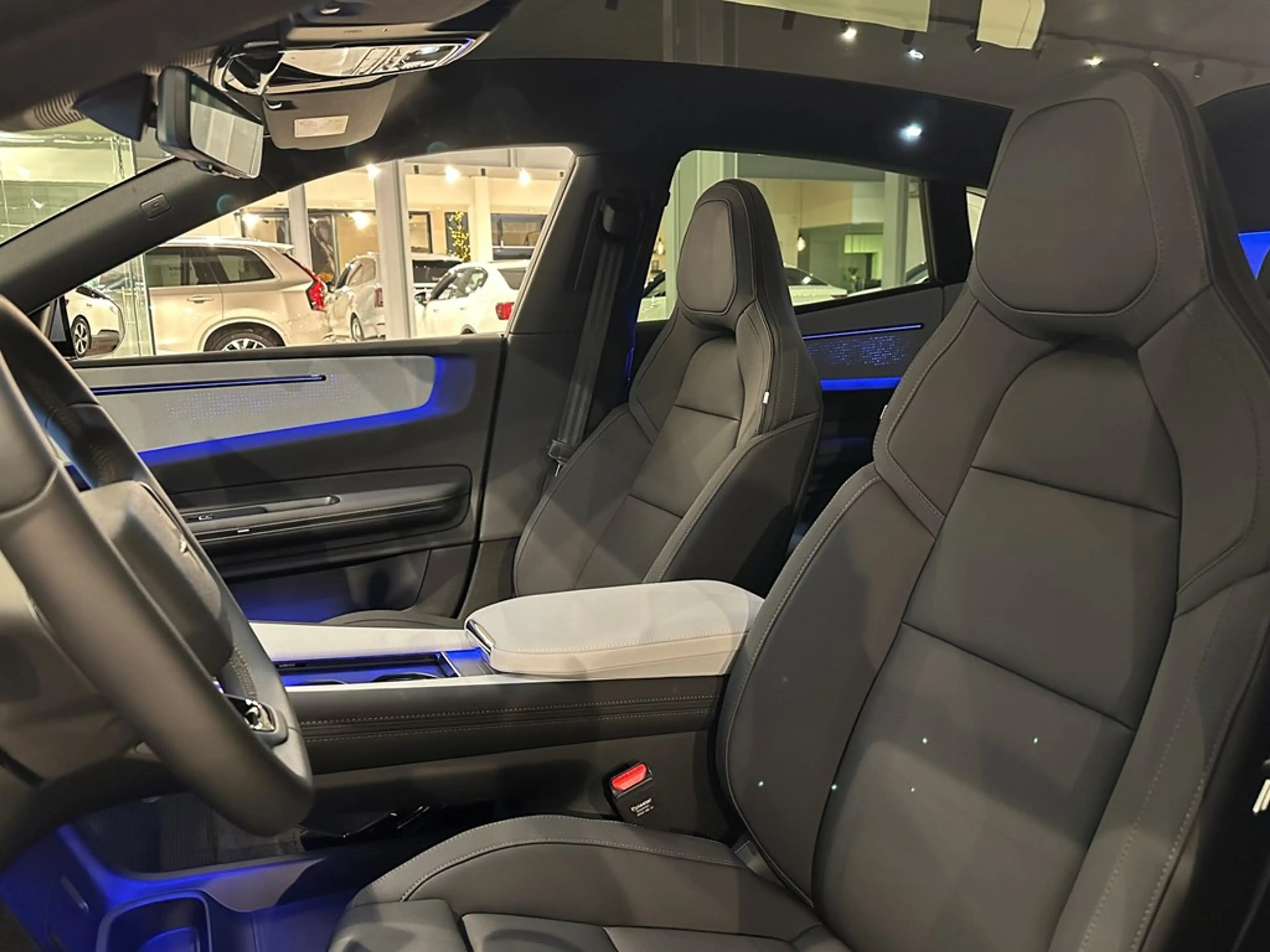 Polestar 4 Long Range PILOT PLUS PACK — photo 5