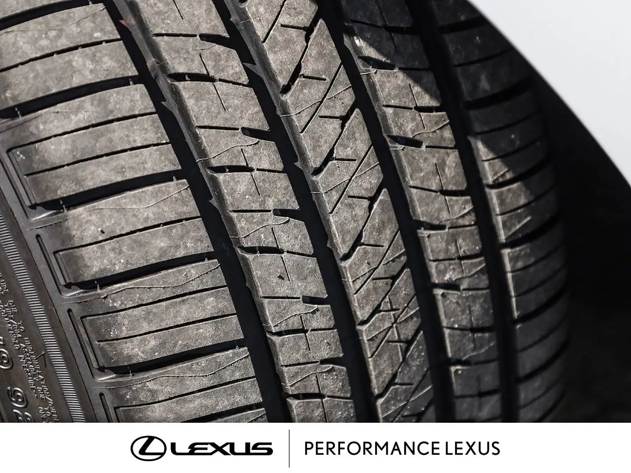 Lexus IS снимка Lexus IS
