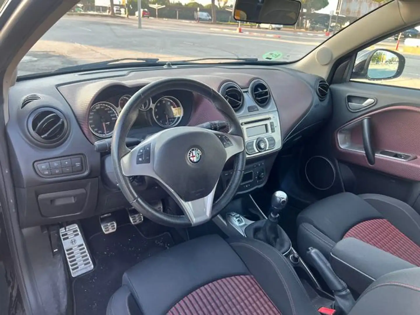 Alfa Romeo MiTo 1.4 TB Distinctive 155 Negro - 2