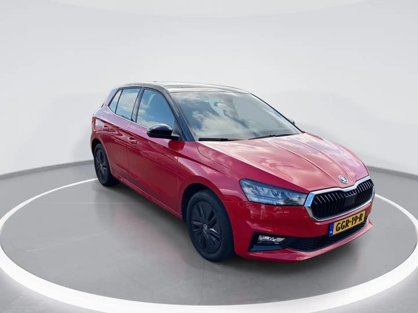 Skoda Fabia 1.0 Tsi 110pk DSG Business Edition · Trekhaak · Ap Rood - 2