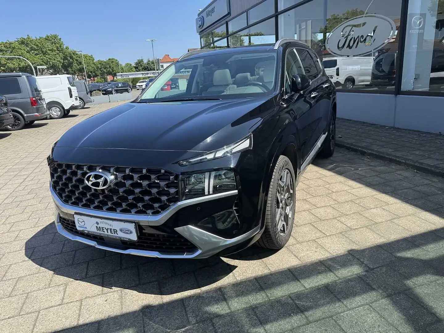 Hyundai SANTA FE 1.6 PHEV 4WD Signature Navi/AHK Zwart - 2