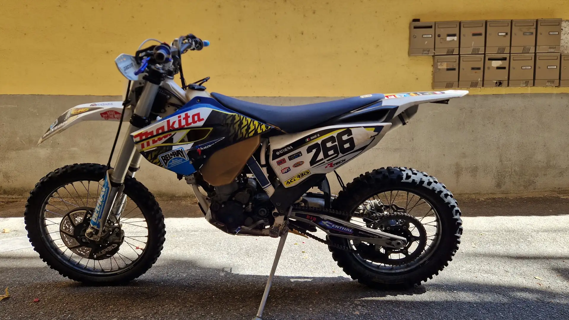 Husqvarna FE 350 Fe350 4t Modrá - 1