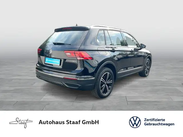 Volkswagen Tiguan view 5