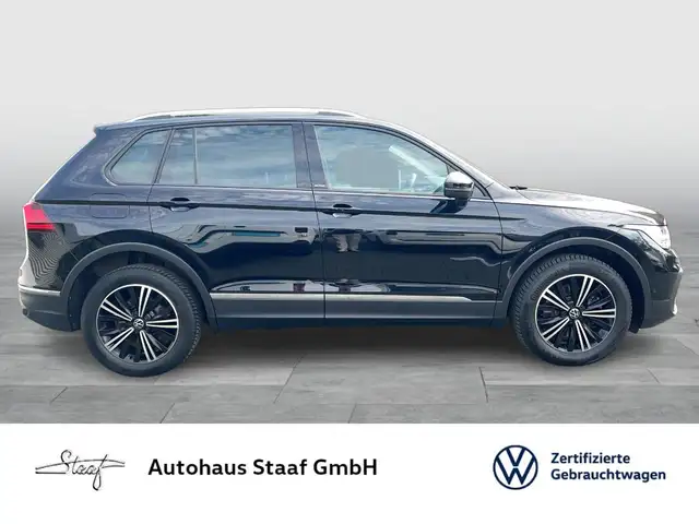 Volkswagen Tiguan view 6