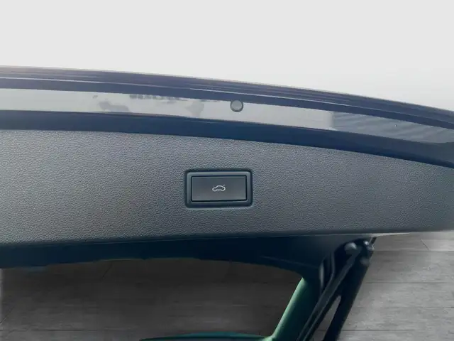 Volkswagen Tiguan view 15