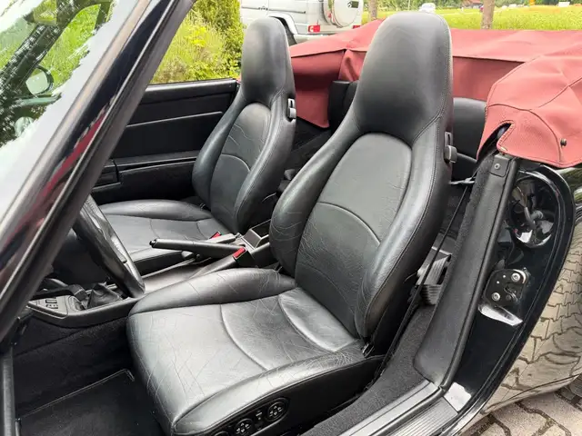 Porsche 993 view 8