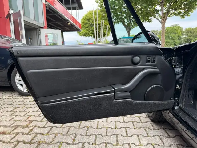 Porsche 993 view 9