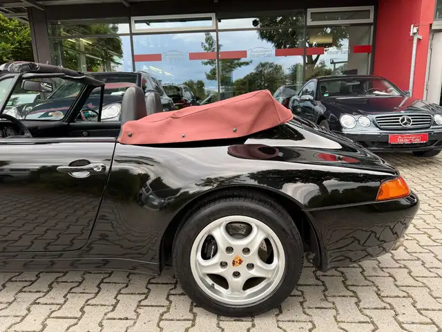 Porsche 993 view 5