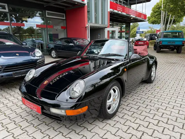 Porsche 993 view 2