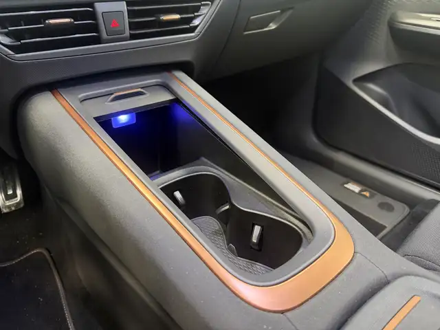 Cupra Born view 12