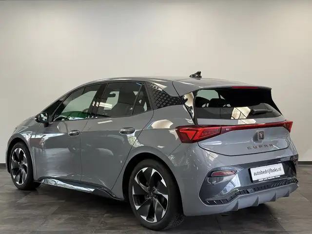 Cupra Born view 3