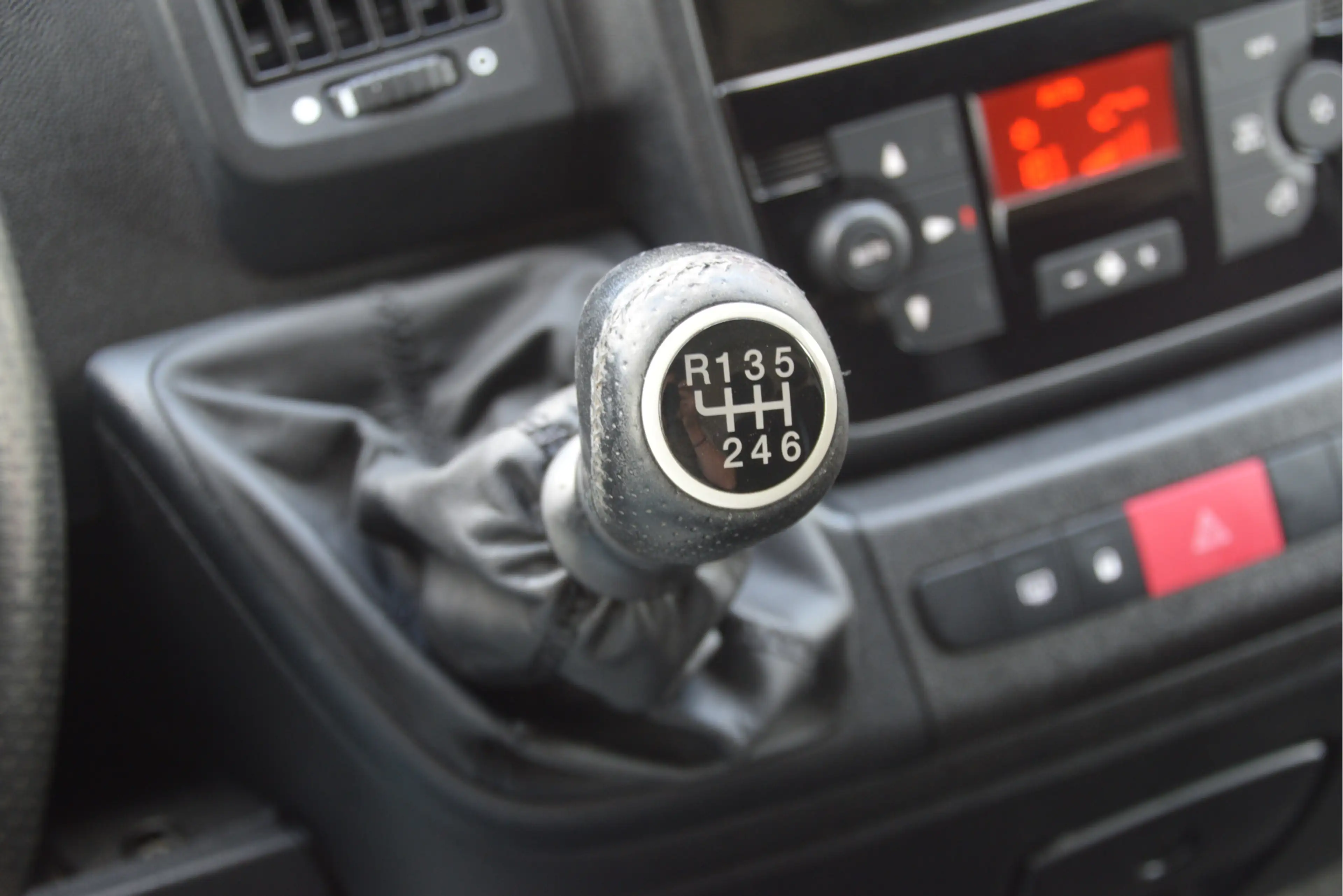 Citroen Jumper 30 2.0 BlueHDi L2H2 Economy 1e eig | Luchtvering | — photo 23
