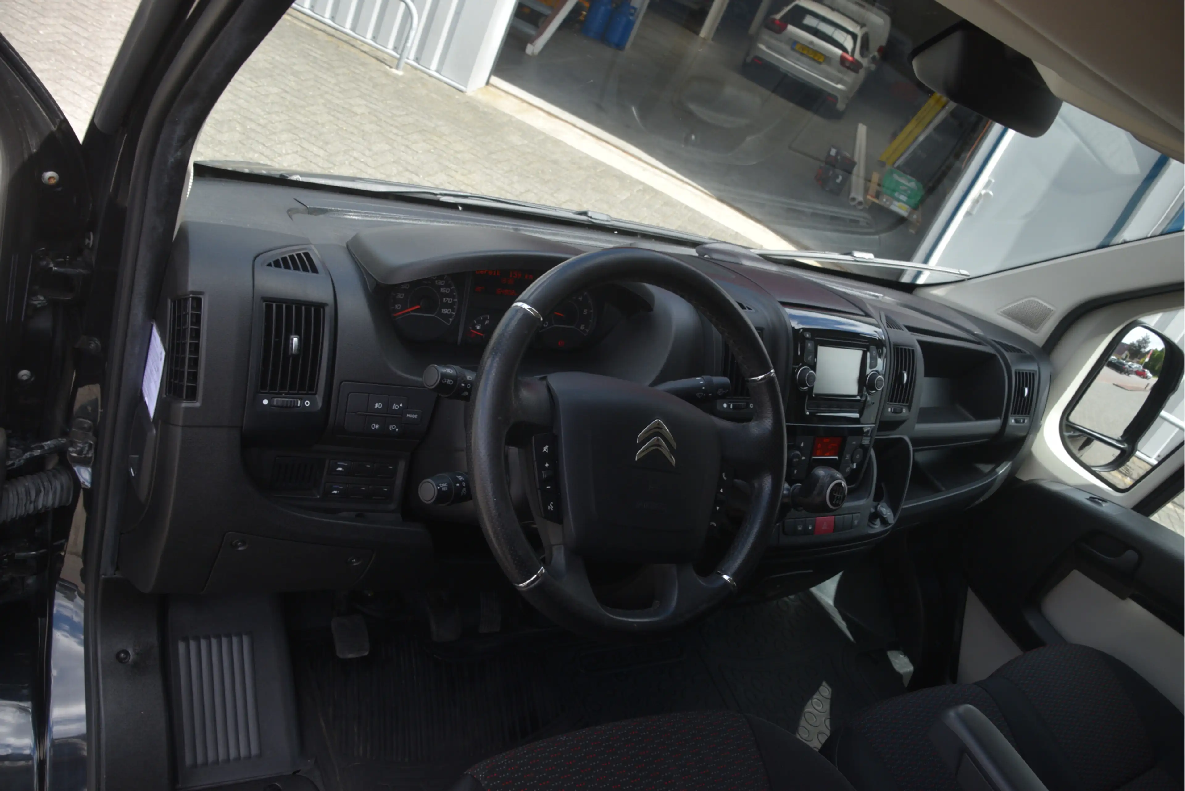 Citroen Jumper 30 2.0 BlueHDi L2H2 Economy 1e eig | Luchtvering | — photo 8