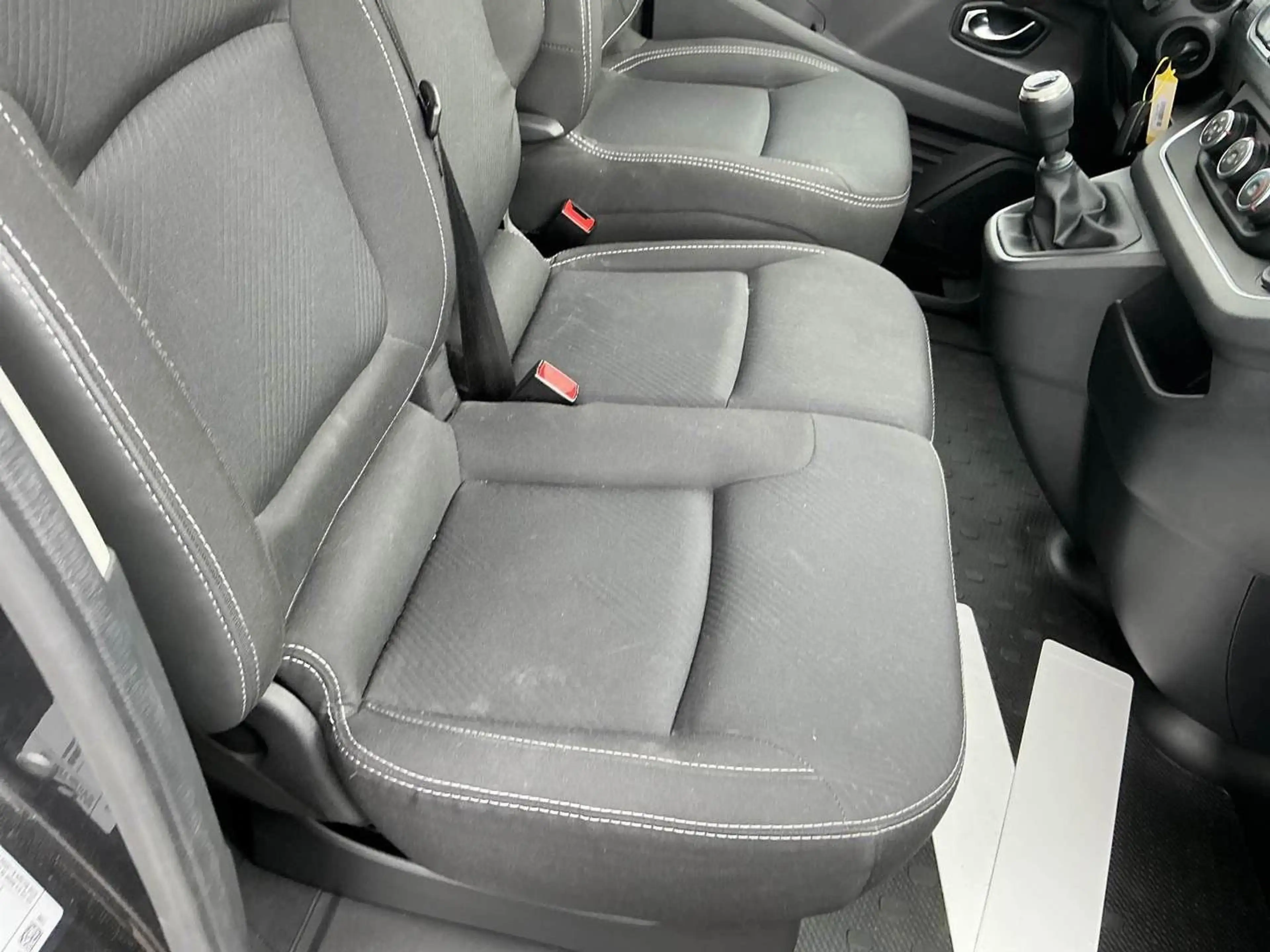Renault Trafic Combi L2H1+9-Sitzer+LED+Navi+PDC — photo 7