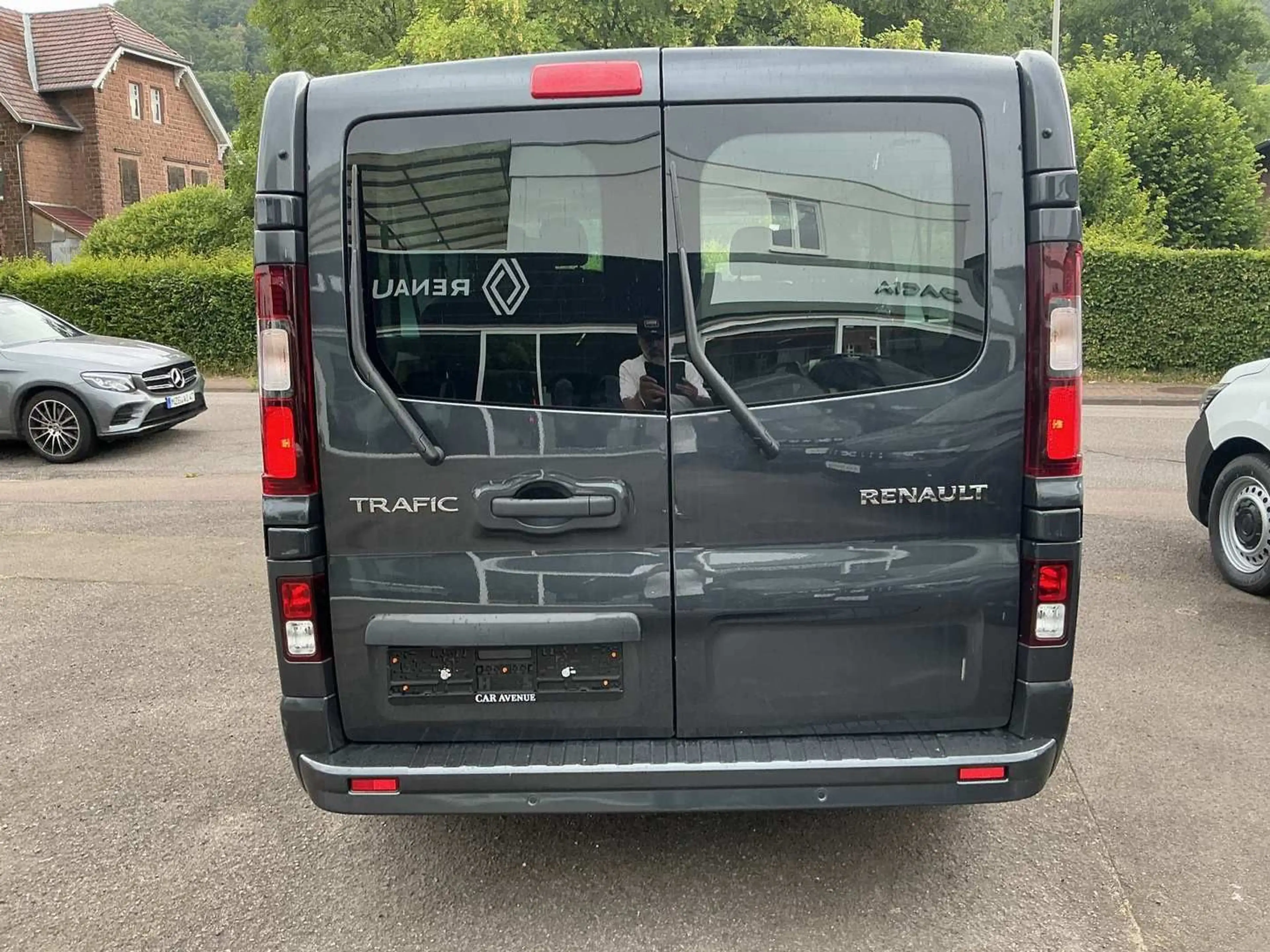 Renault Trafic Combi L2H1+9-Sitzer+LED+Navi+PDC — photo 4