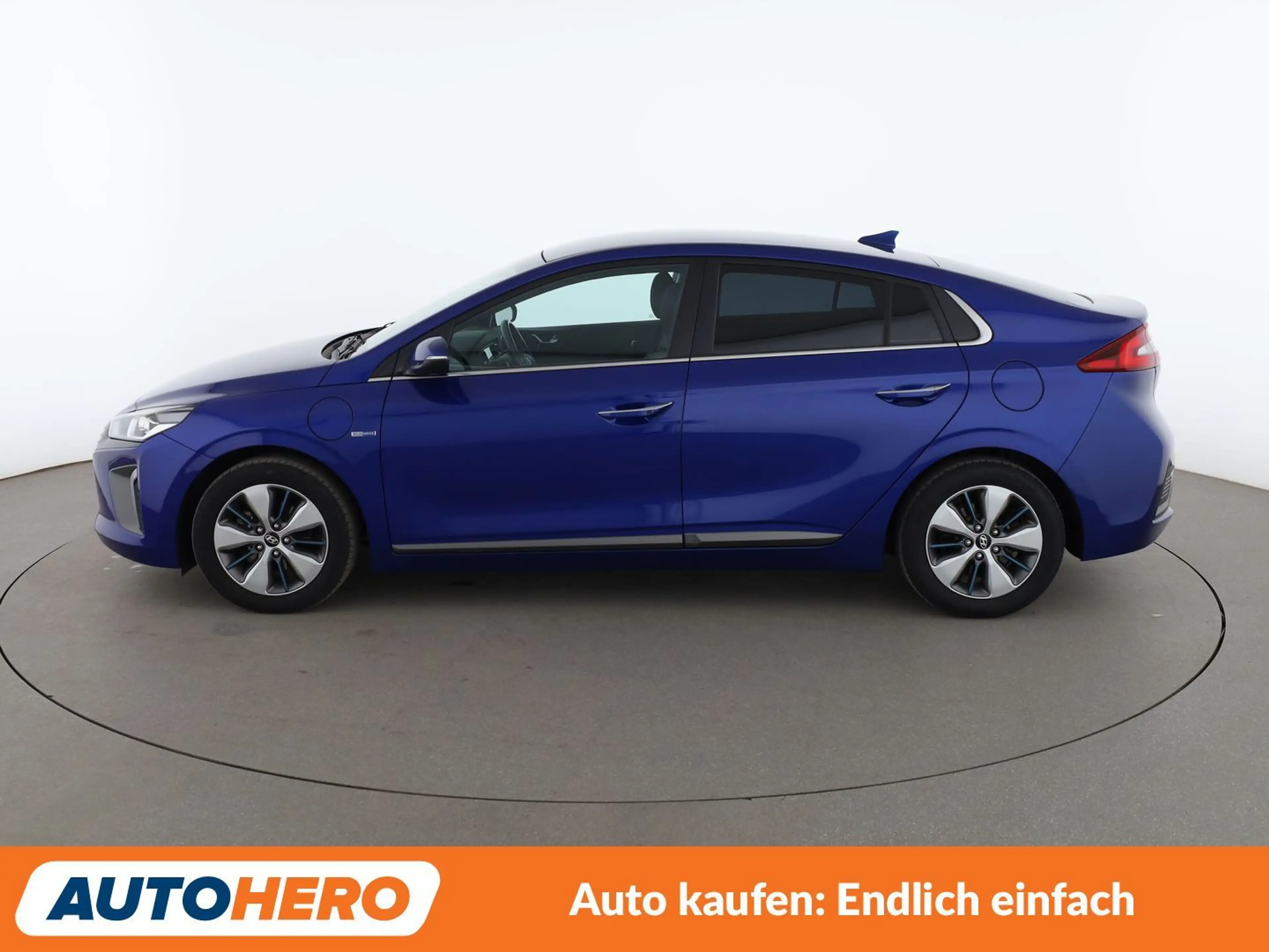 Hyundai IONIQ 1.6 Hybrid Style Aut.*NAVI*CAM*ACC* — photo 3
