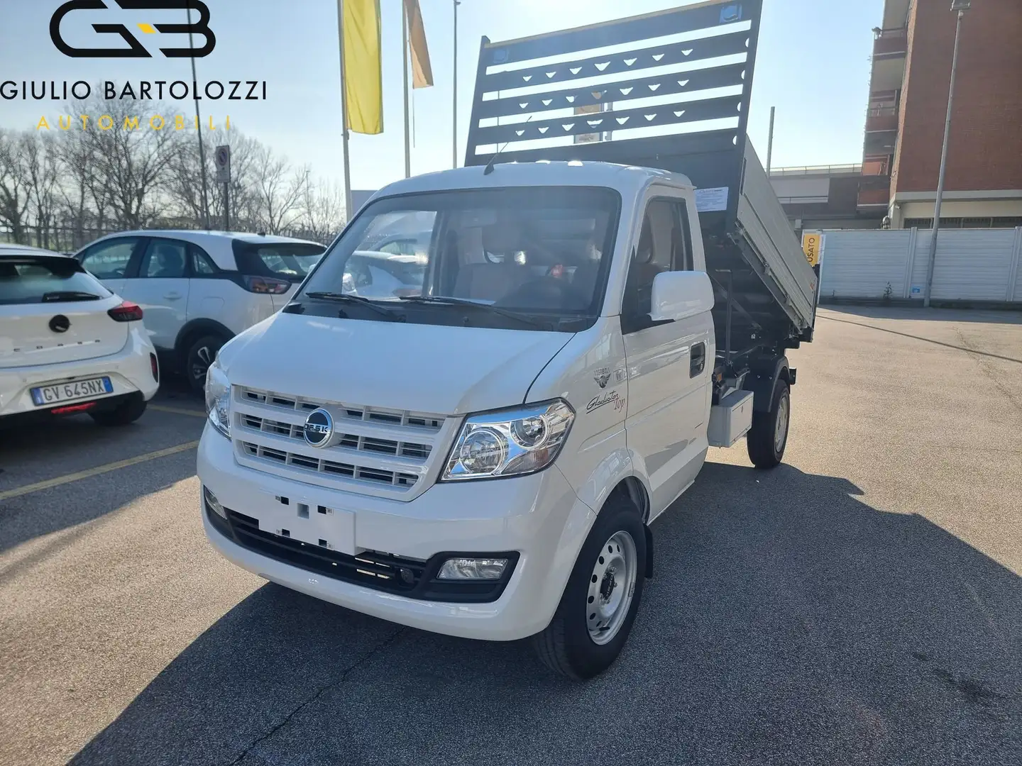 Giotti Victoria Gladiator 1.5 Cassonato Ribaltabile Entry Level Weiß - 1