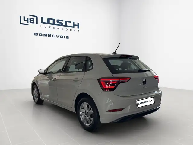Volkswagen Polo view 6