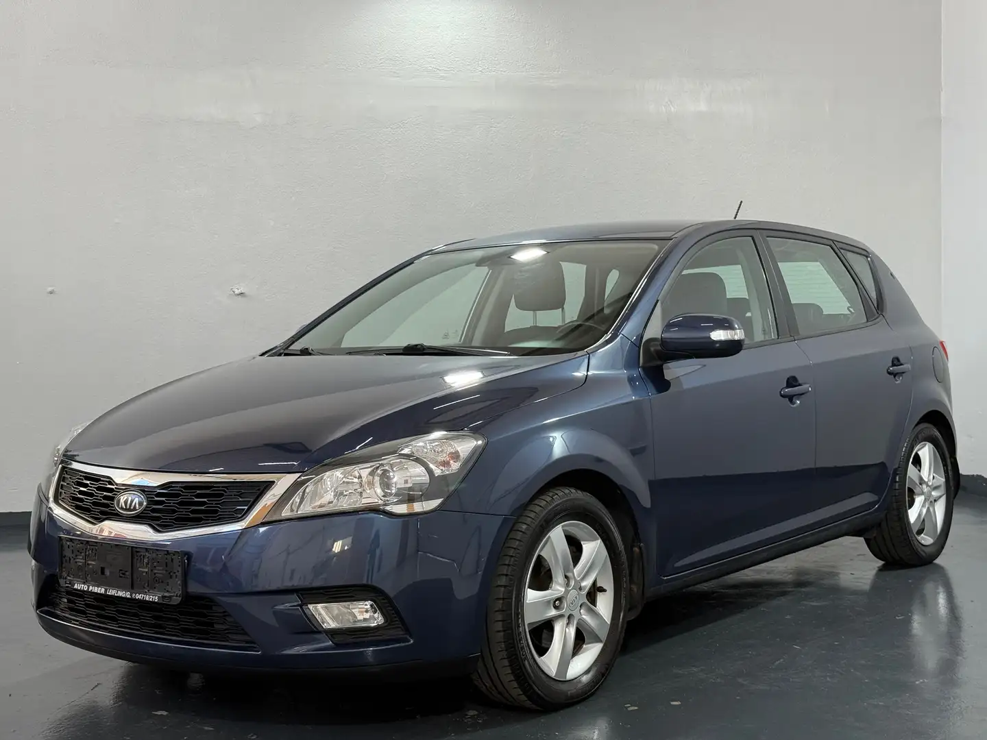 Kia Ceed / cee'd Vision Blau - 1