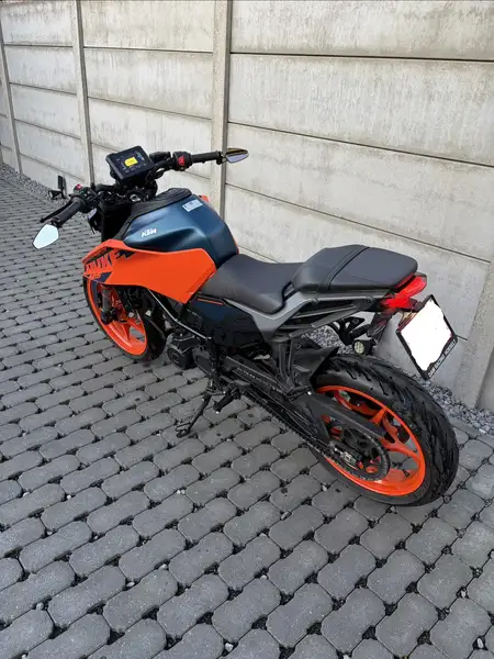 KTM 125 Duke - foto 4