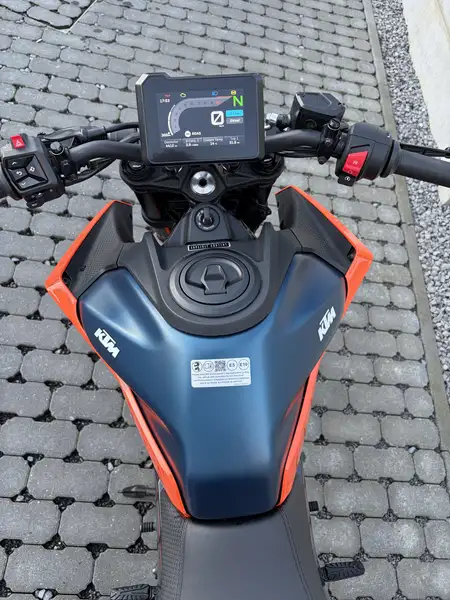 KTM 125 Duke - foto 7
