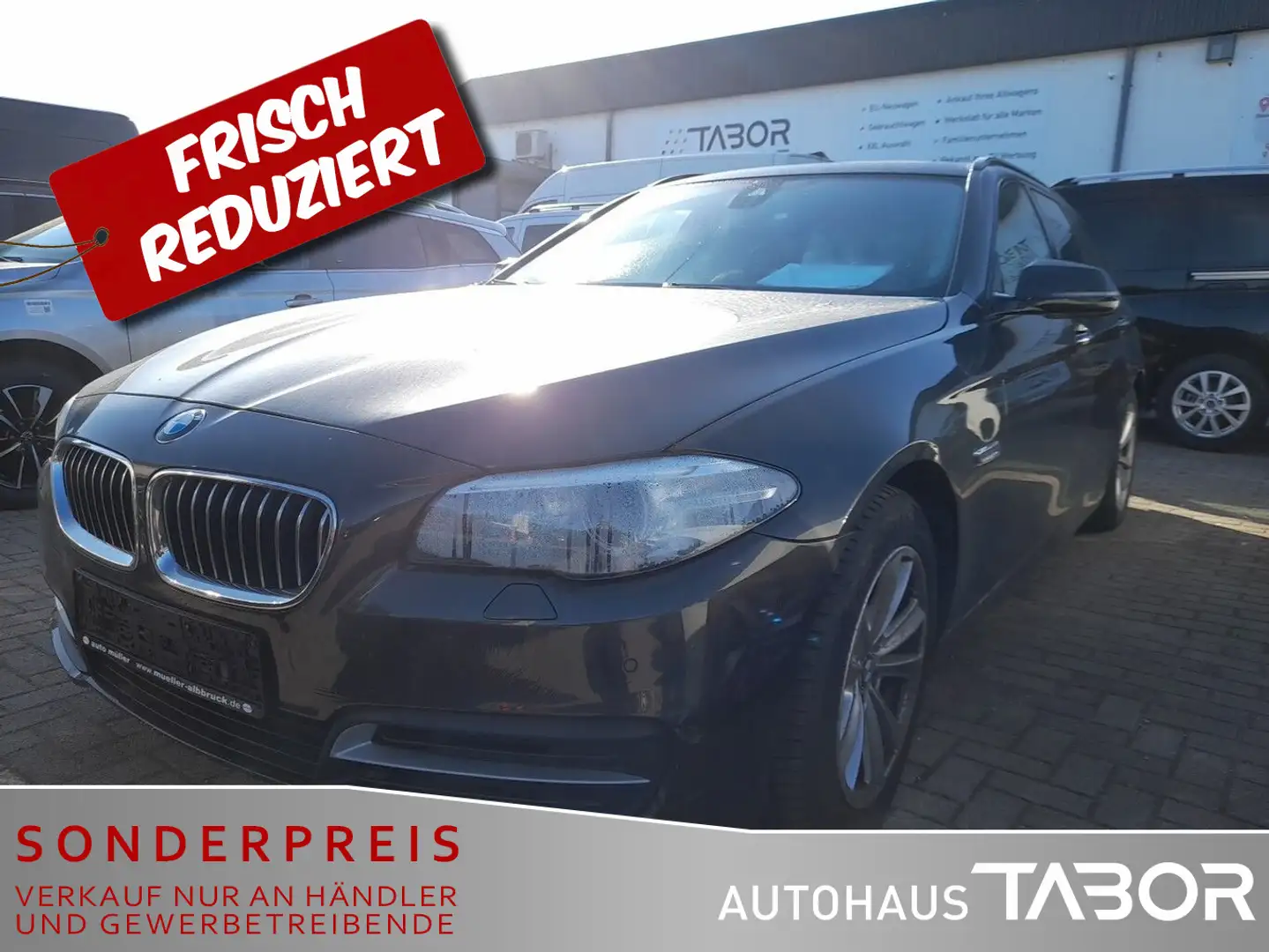 BMW 530 530xd Touring Aut NavProf HUD Leder Pano StandHz Hnědá - 1