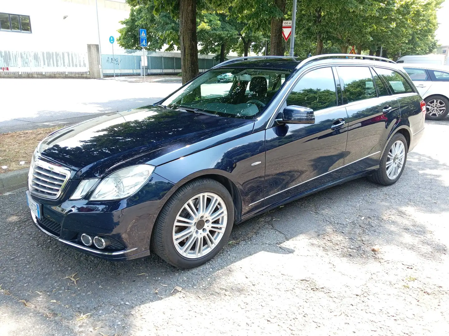 Mercedes-Benz 250 Classe E250 CDI BlueEFFICIENCY Avantgarde - 1