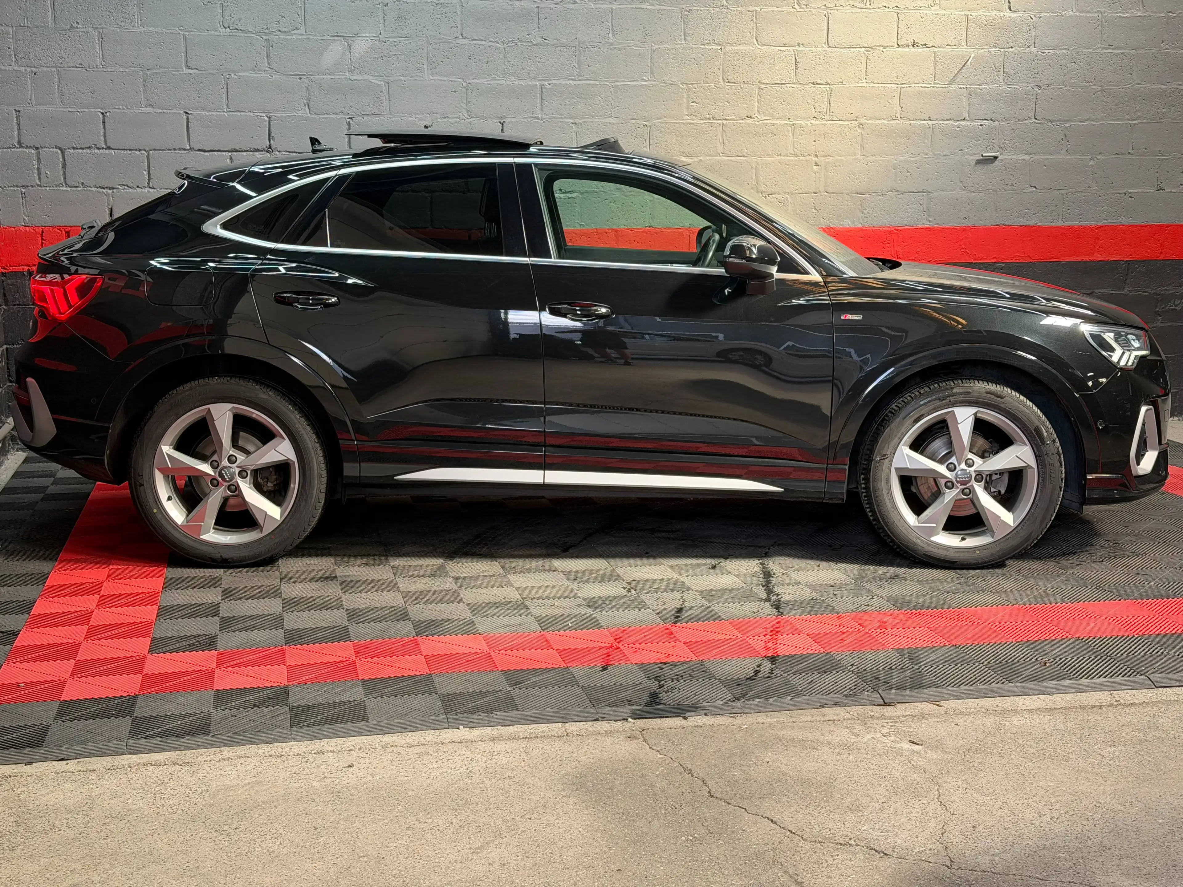 Audi Q3 Q3 Sportback 35 TDi Business Edition S line S tronic — photo 4