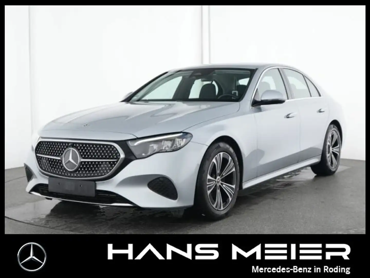 Mercedes-Benz E 220 E 220 d 4M Avantgarde AHK Lenkradhzg. LED Kamera Silber - 1