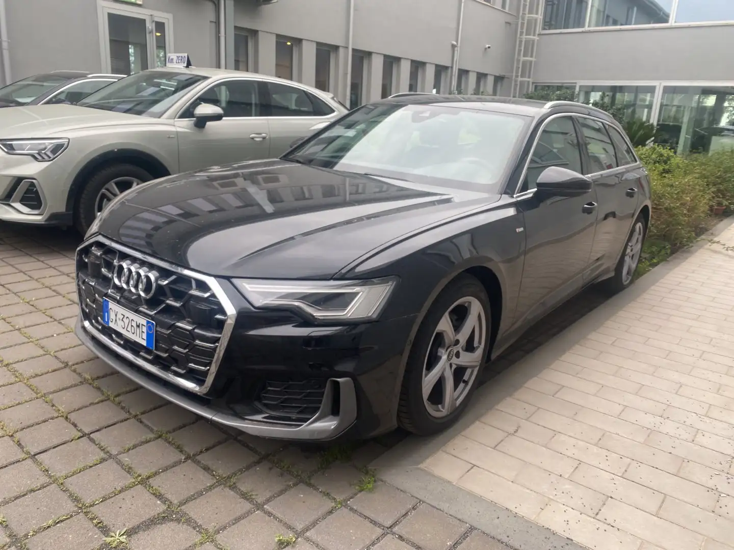 Audi A6 Avant 40 2.0 TDI S tronic Design Nero - 1