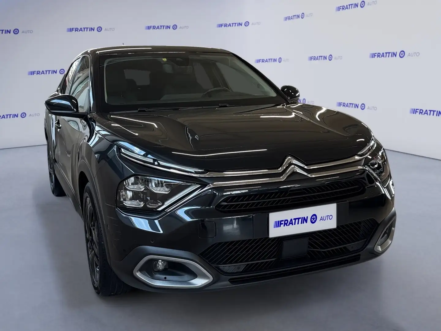 Citroen C4 BlueHDi 130 S&S EAT8 Shine Zwart - 2