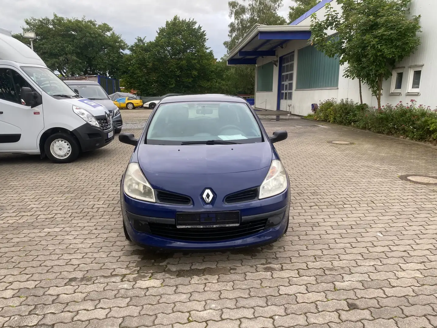 Renault Clio Exception - 1