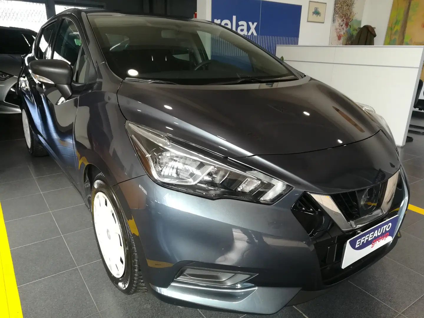 Nissan Micra 0.9 Start GPL 5p. Grijs - 1