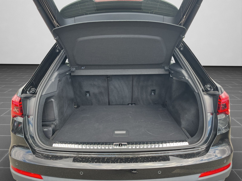 Audi Q3 45 TFSI e S tronic NAVI RFK SHZ LED SONOS — photo 15