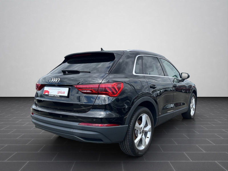 Audi Q3 45 TFSI e S tronic NAVI RFK SHZ LED SONOS — photo 2