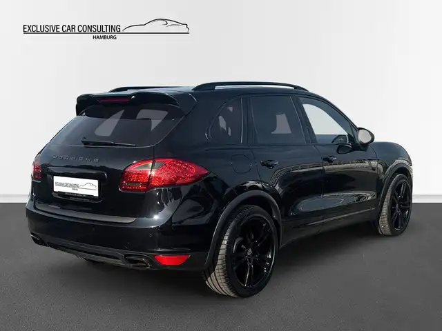 Porsche Cayenne view 6