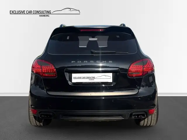 Porsche Cayenne view 5