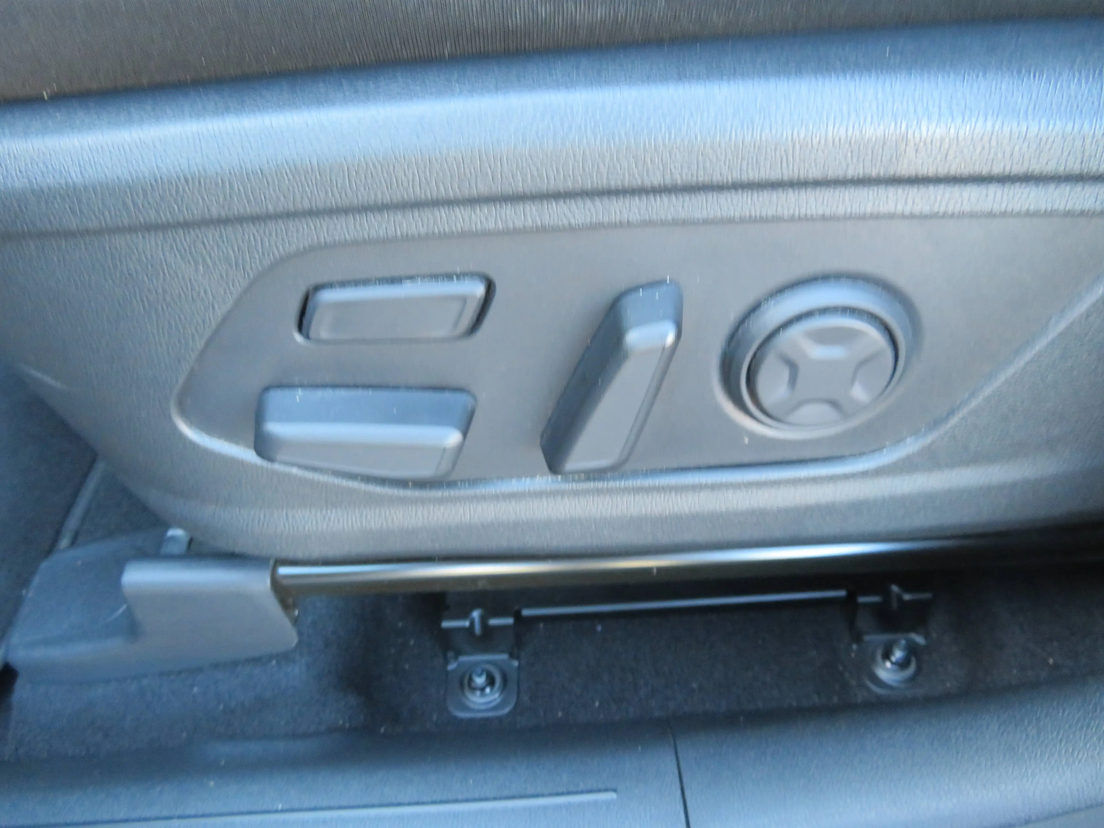 Kia Sorento Sorento HEV 1.6 TGI AWD Sense — photo 12