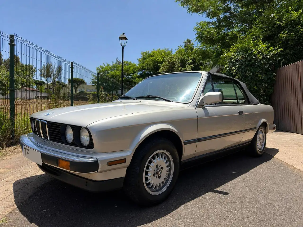 BMW 325i Cabriolet Aut., foto 2